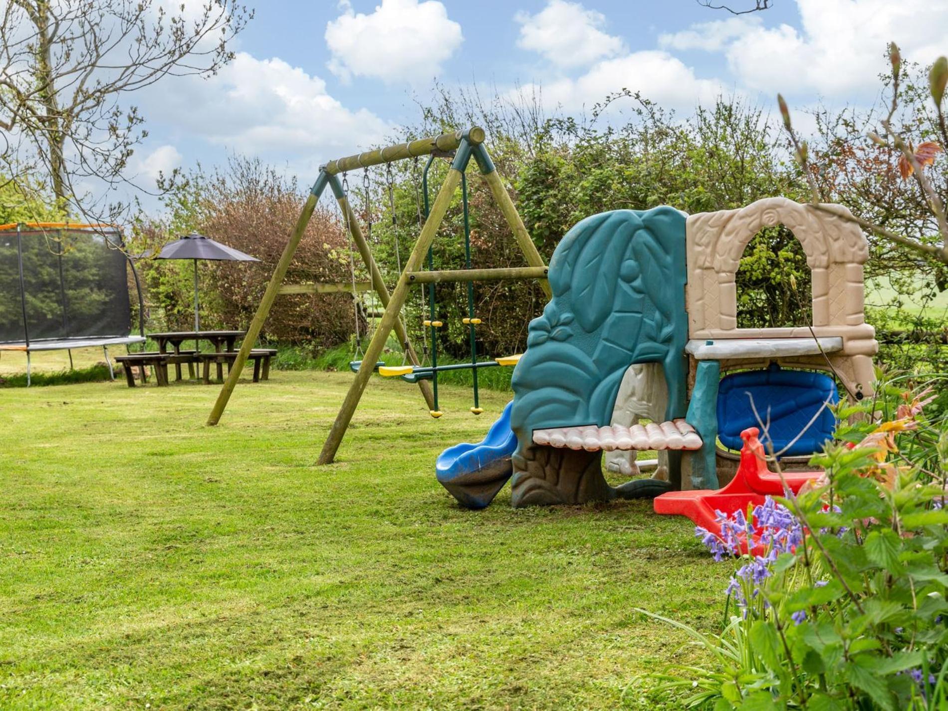 5 Bed In Bude 77823 Bradworthy Exterior photo